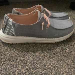 Hey dude shoes wore about 4 times